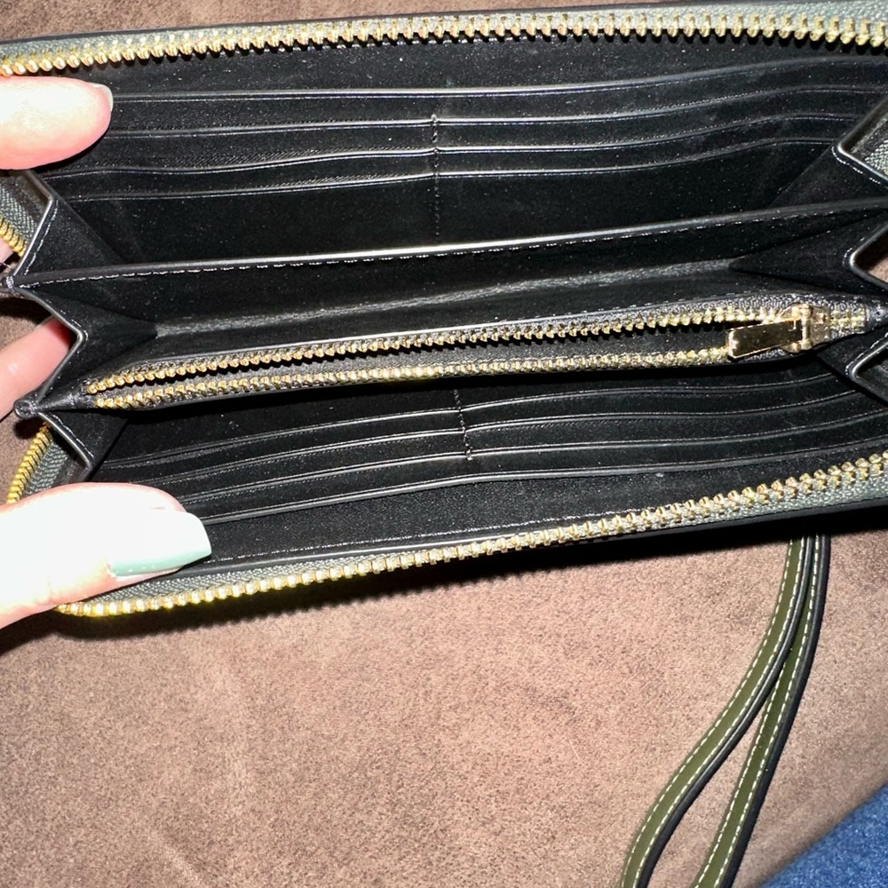 Coach Signature Camouflage Green Wallet - Picture 3 of 3